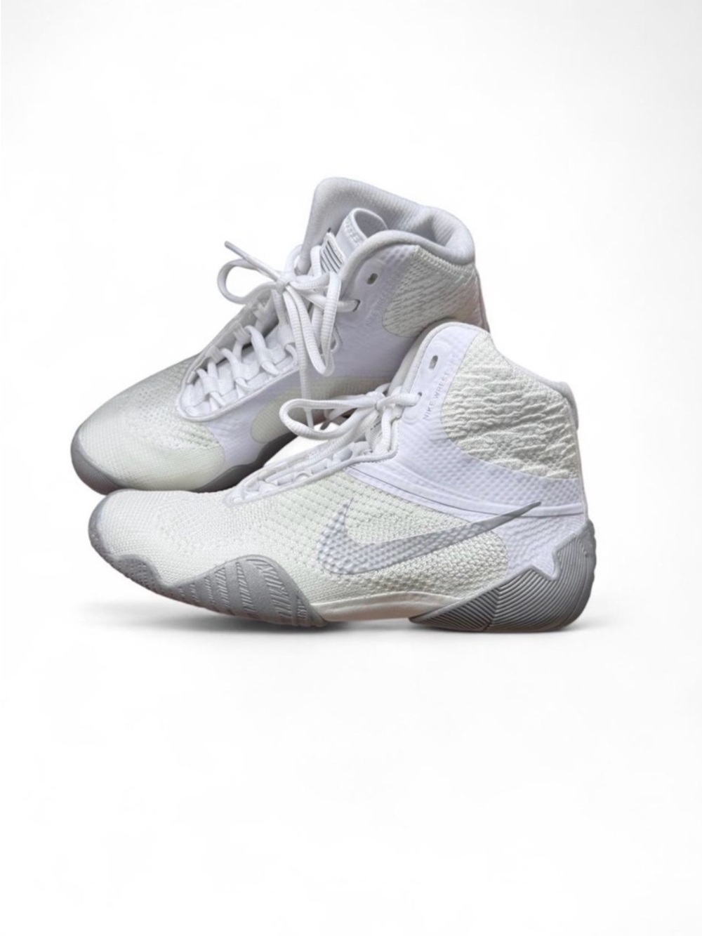 NWOT Nike Men's TAWA White Metallic Silver Wrestling Shoes Size 10 CI2952-100